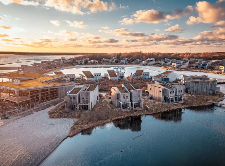 Beach Resort Punt West